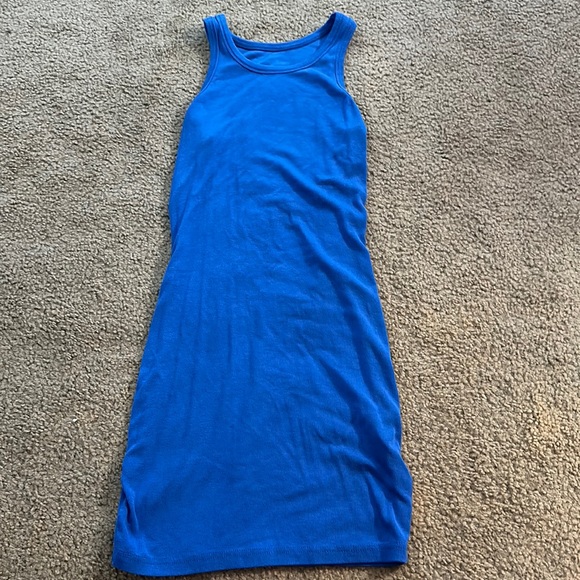 Dresses & Skirts - 🛍️ NWOT DRESS 🛍️